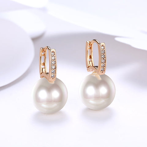 Freshwater Pearl Huggie Earring in 18K Gold Plated with  Crystals