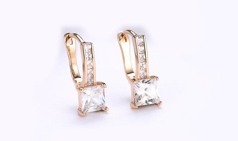 14K Gold Plating White Sapphire Sleek Lever back Earrings