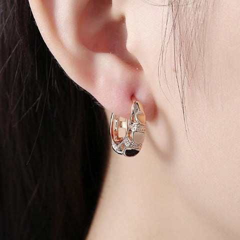 Heart Shaped Classic Huggies Earrings Set in 18K Gold - ALILY 
