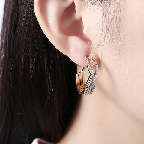 Intertwined Inception Twist 0.90" Hoop Earring in 18K Gold Plated