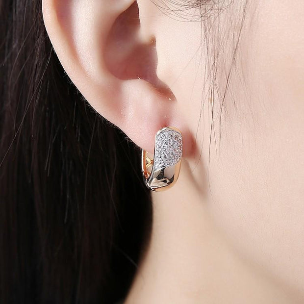 Austrian Crystal Curved Layering Huggies Set in 18K Gold - ALILY 