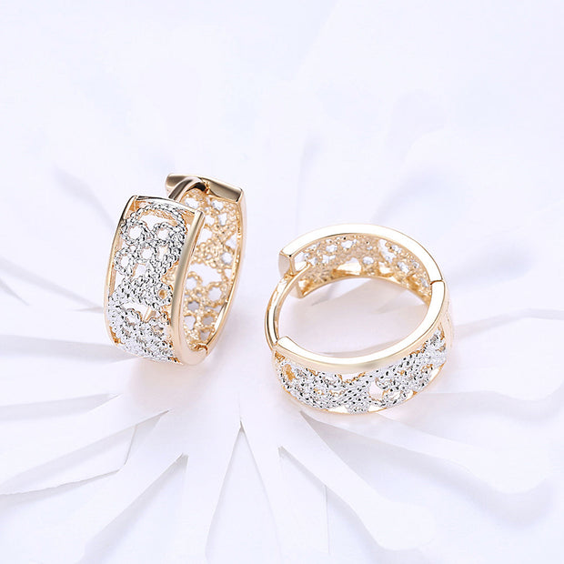 Huggie Earring in 18K Gold Plated
