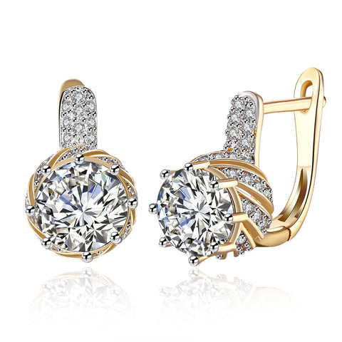 Vienna 1.00 Ct White Topaz Round Cut Huggie Earring in 18K Gold Plated