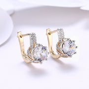Vienna 1.00 Ct White Topaz Round Cut Huggie Earring in 18K Gold Plated