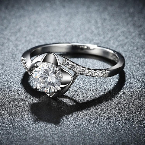 1.00 CTTW Engagement Cut Floral White Crystal Pav&