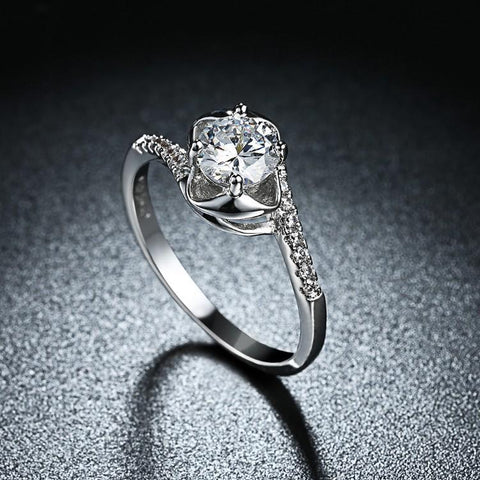 1.00 CTTW Engagement Cut Floral White Crystal Pav&