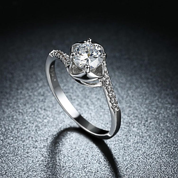 1.00 CTTW Engagement Cut Floral White Crystal Pav&