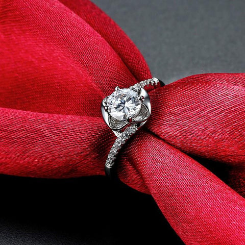 1.00 CTTW Engagement Cut Floral White Crystal Pav&